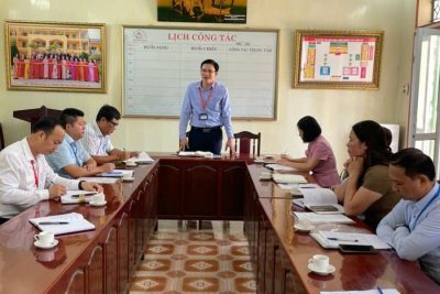 Lãnh đạo Đảng uỷ, HĐND, UBND  và các Phòng ban xã Xuân Giang về thăm và làm việc tại trường THCS Xuân Đài.